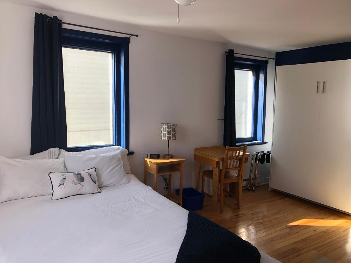 Les Pinsons Des Rives Bed & Breakfast Ла Мале Екстериор снимка