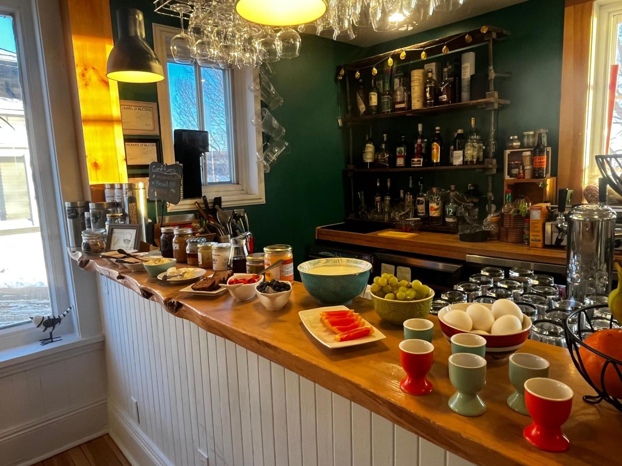 Les Pinsons Des Rives Bed & Breakfast Ла Мале Екстериор снимка