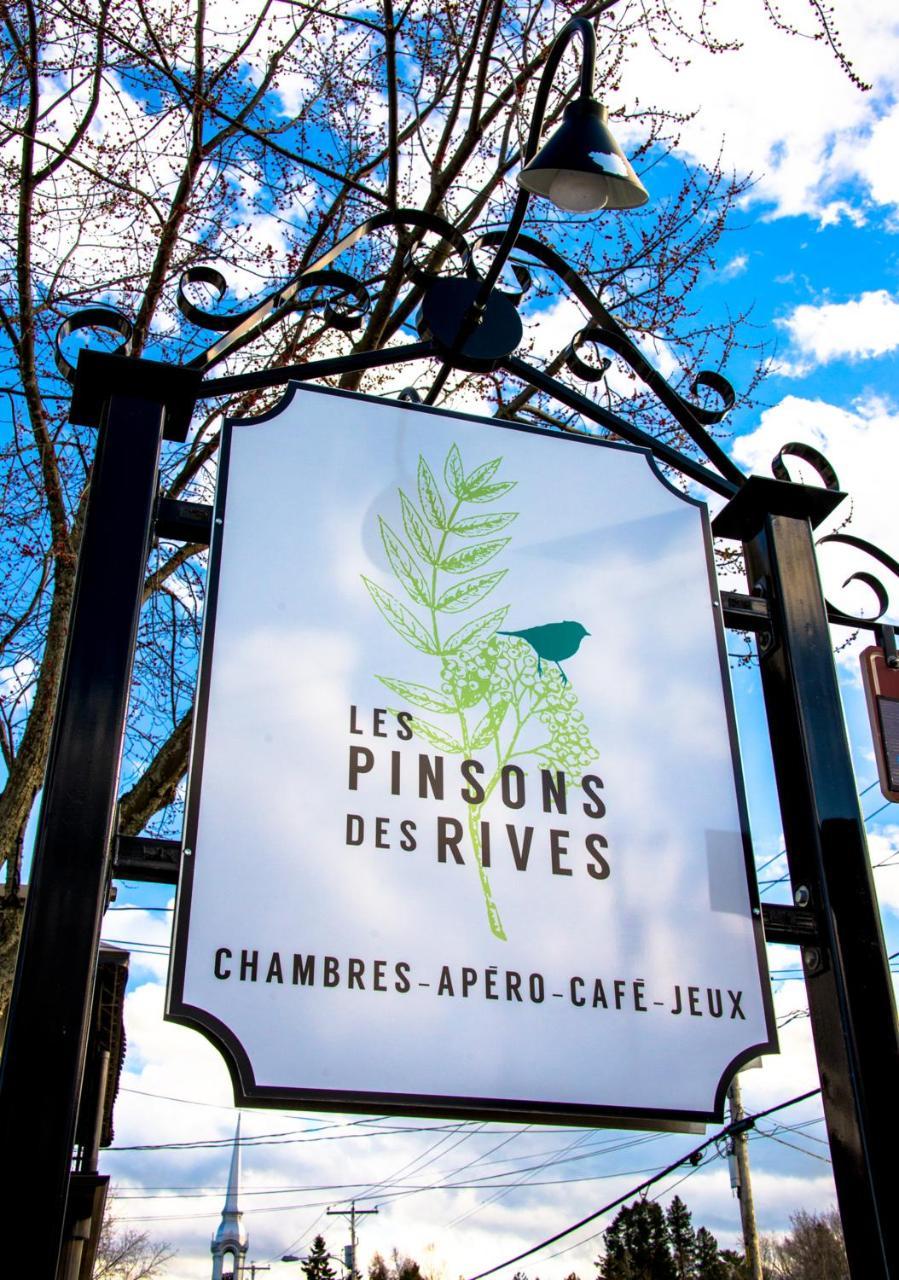 Les Pinsons Des Rives Bed & Breakfast Ла Мале Екстериор снимка